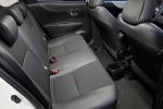 Toyota Yaris Hybrid 2012 года